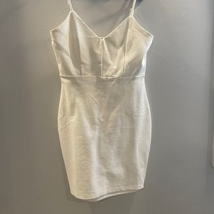 White bodcon dress